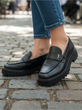 dr LIZA (6) Loafer Black Brazilian Leather Lugged Sole Orthotic Insole - Size 6